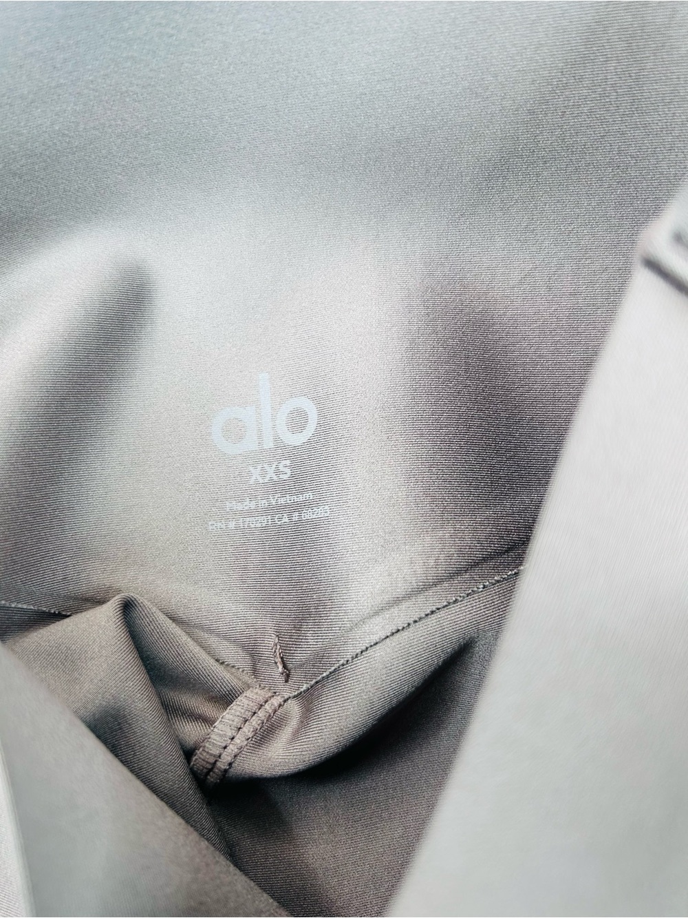 ALO Yoga Airlift High-Waist Leggings Mushroom Color - Picture 2 of 2